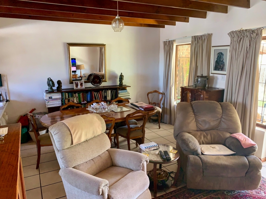 2 Bedroom Property for Sale in Heatherlands Western Cape